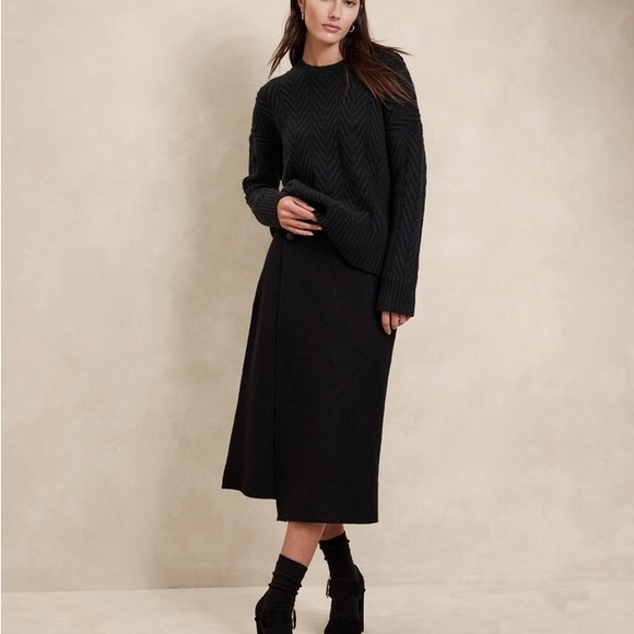 BANANA REPUBLIC Nadia Cashmere Blend Cable Sweater, BLACK, Size XL - Picture 2 of 3